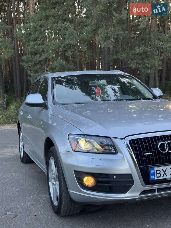 Позашляховик / Кросовер Audi Q5 2011 в Славуті