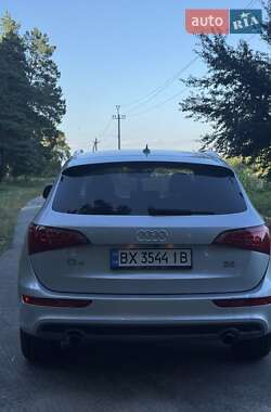 Внедорожник / Кроссовер Audi Q5 2011 в 