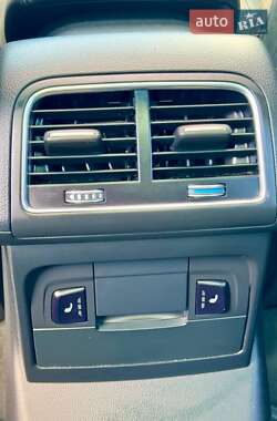 Внедорожник / Кроссовер Audi Q5 2015 в 