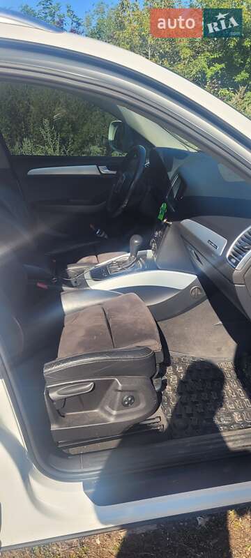 Внедорожник / Кроссовер Audi Q5 2011 в Бышеве