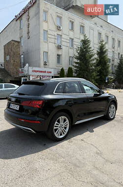 Внедорожник / Кроссовер Audi Q5 2018 в 
