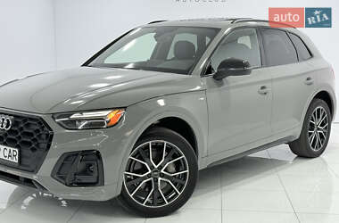 Внедорожник / Кроссовер Audi Q5 2022 в 