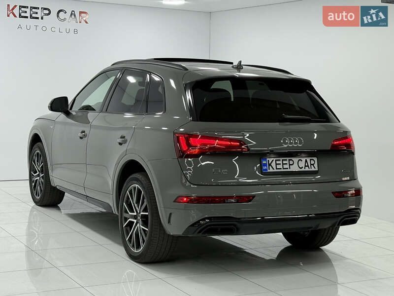 Внедорожник / Кроссовер Audi Q5 2022 в Одессе