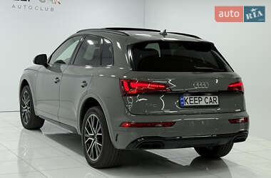 Внедорожник / Кроссовер Audi Q5 2022 в 