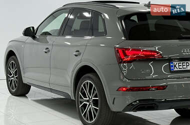 Внедорожник / Кроссовер Audi Q5 2022 в 