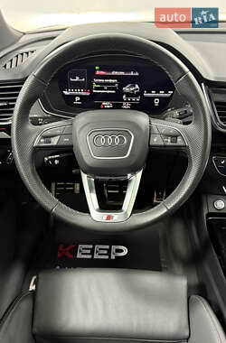 Внедорожник / Кроссовер Audi Q5 2022 в 