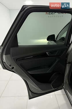 Внедорожник / Кроссовер Audi Q5 2022 в 