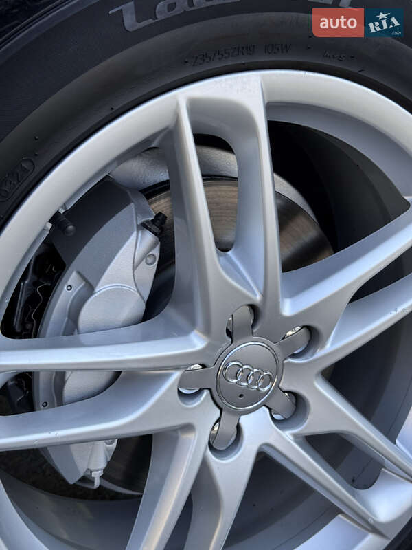 Внедорожник / Кроссовер Audi Q5 2014 в Трускавце