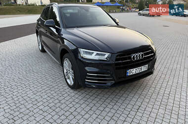 Внедорожник / Кроссовер Audi Q5 2020 в 