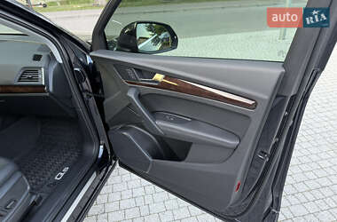 Внедорожник / Кроссовер Audi Q5 2020 в 