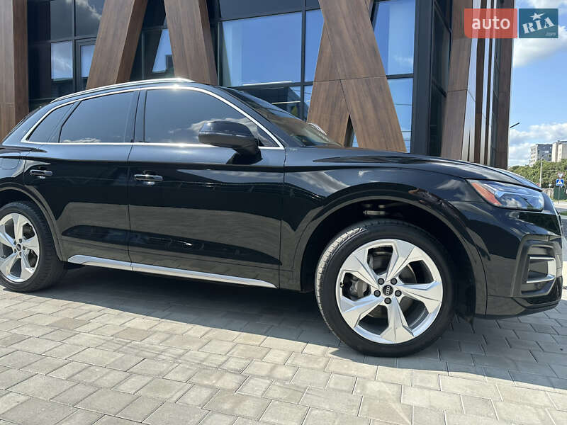 Внедорожник / Кроссовер Audi Q5 2021 в Луцке