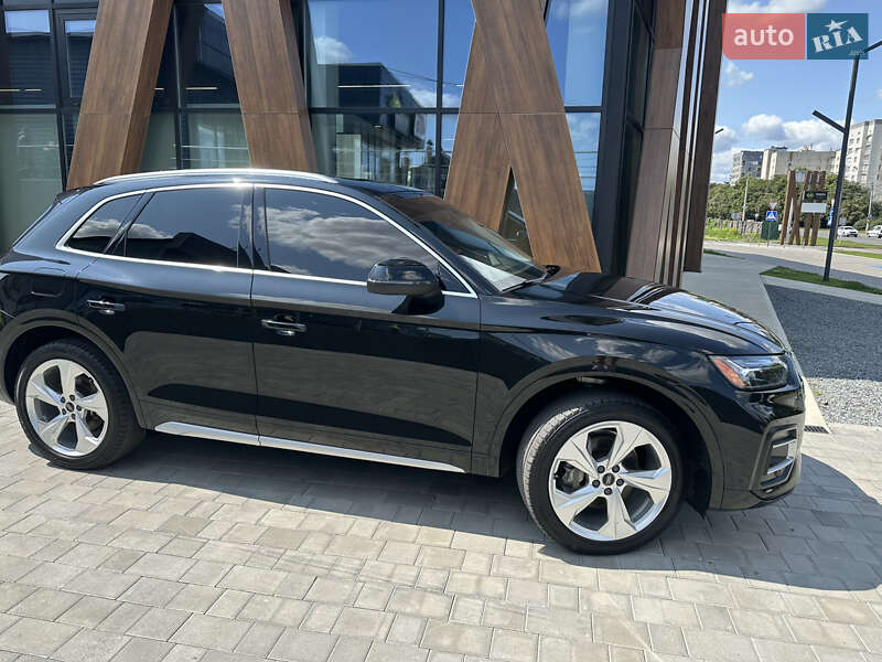 Внедорожник / Кроссовер Audi Q5 2021 в Луцке