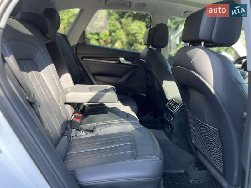 Внедорожник / Кроссовер Audi Q5 2018 в Ровно