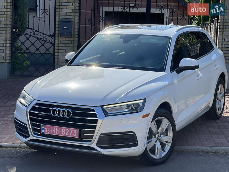Внедорожник / Кроссовер Audi Q5 2018 в Ровно