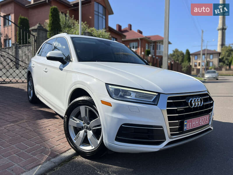 Внедорожник / Кроссовер Audi Q5 2018 в Ровно