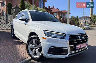 Внедорожник / Кроссовер Audi Q5 2018 в 