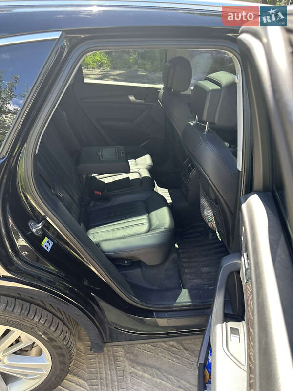 Внедорожник / Кроссовер Audi Q5 2018 в Киеве