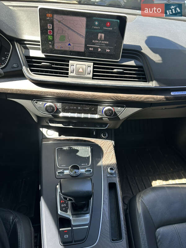 Внедорожник / Кроссовер Audi Q5 2018 в Киеве