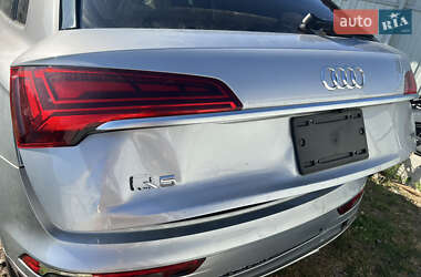 Внедорожник / Кроссовер Audi Q5 2021 в 