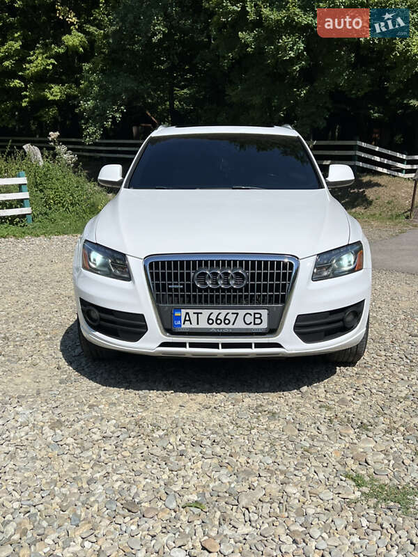 Внедорожник / Кроссовер Audi Q5 2011 в Ивано-Франковске