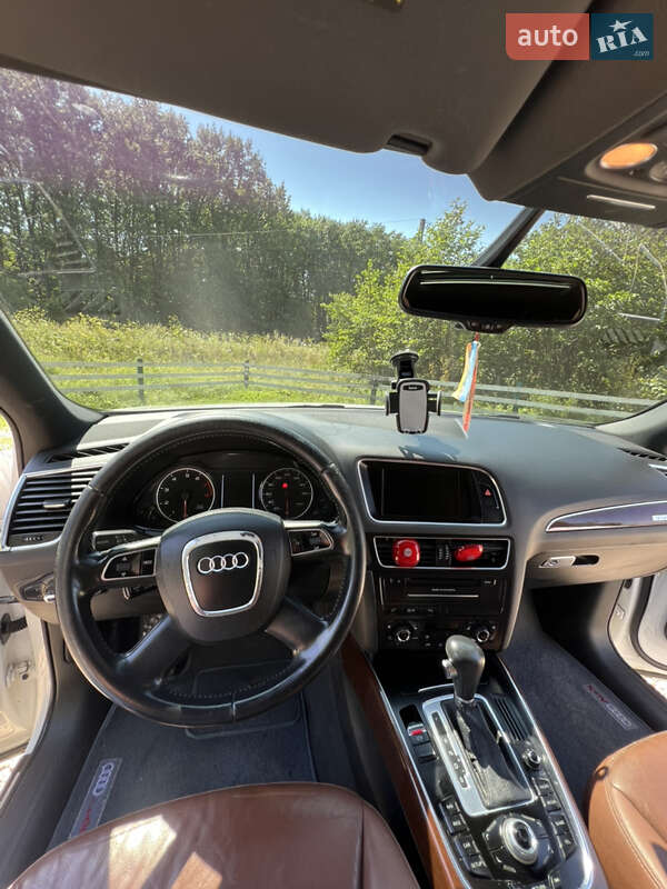 Внедорожник / Кроссовер Audi Q5 2011 в Ивано-Франковске