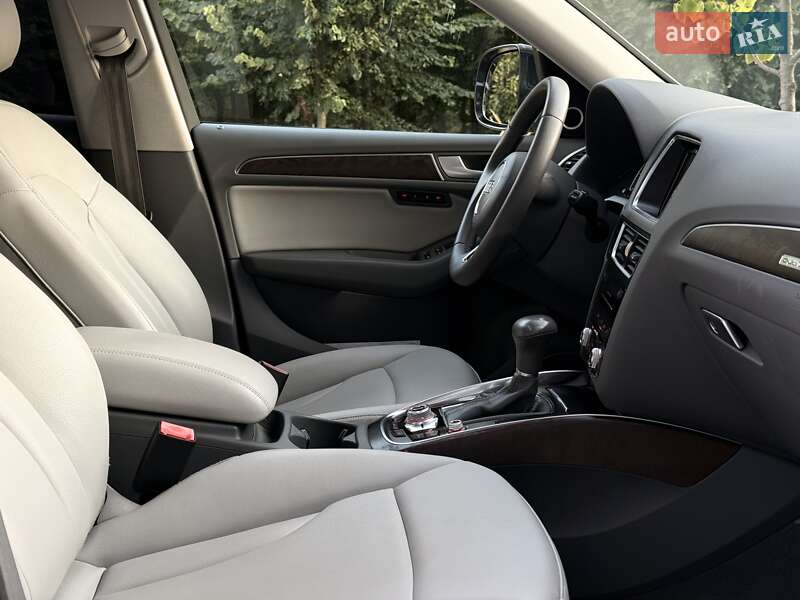 Внедорожник / Кроссовер Audi Q5 2014 в Львове