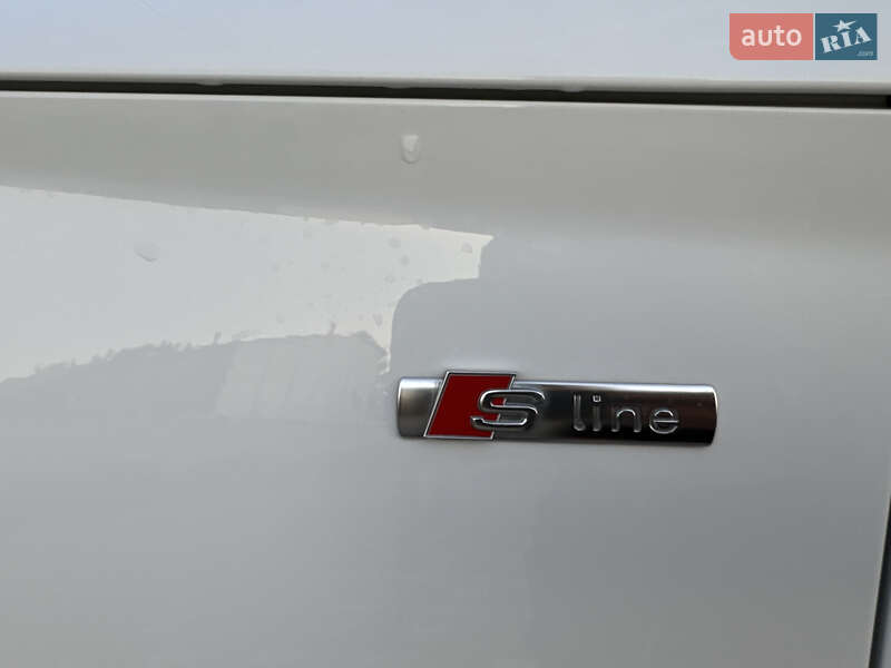 Внедорожник / Кроссовер Audi Q5 2022 в Стрые