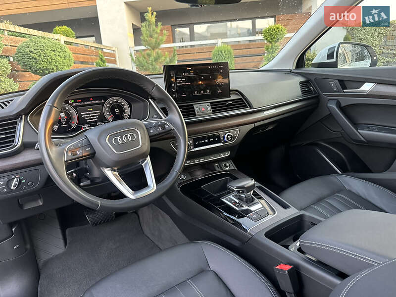 Внедорожник / Кроссовер Audi Q5 2022 в Стрые
