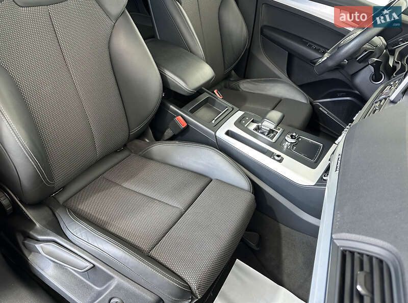 Внедорожник / Кроссовер Audi Q5 2018 в Львове