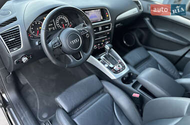 Внедорожник / Кроссовер Audi Q5 2015 в 