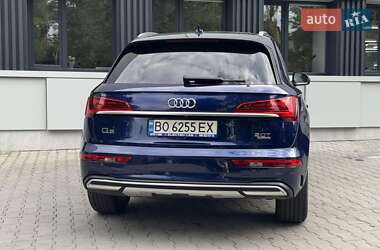 Внедорожник / Кроссовер Audi Q5 2021 в 