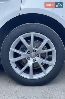 Внедорожник / Кроссовер Audi Q5 2012 в 