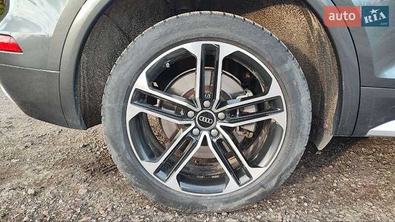 Внедорожник / Кроссовер Audi Q5 2017 в Дрогобыче