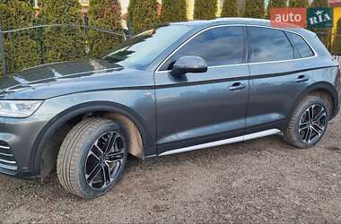 Позашляховик / Кросовер Audi Q5 2017 в Дрогобичі