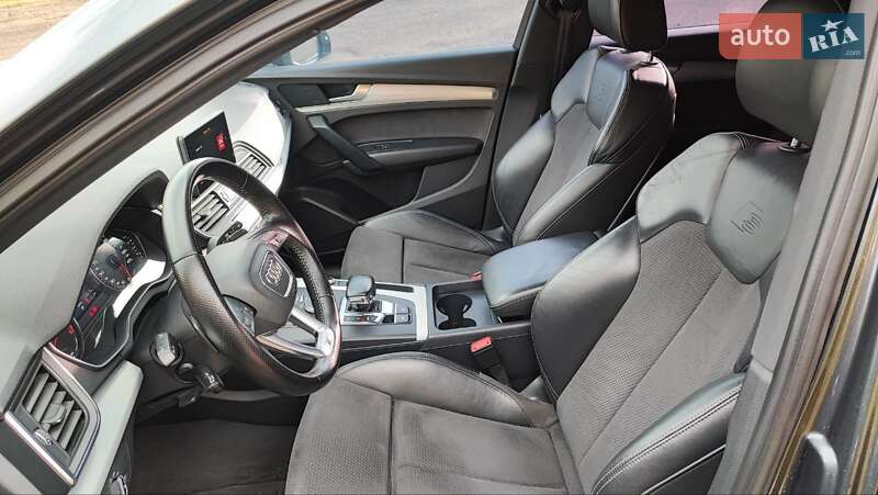 Внедорожник / Кроссовер Audi Q5 2017 в Дрогобыче