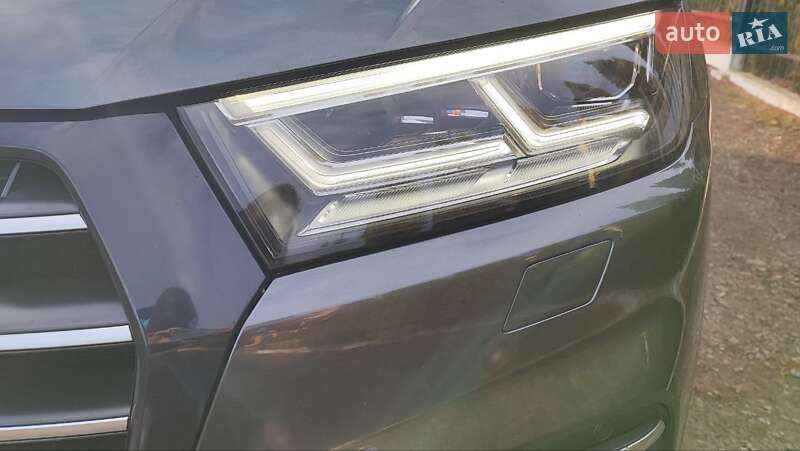 Внедорожник / Кроссовер Audi Q5 2017 в Дрогобыче