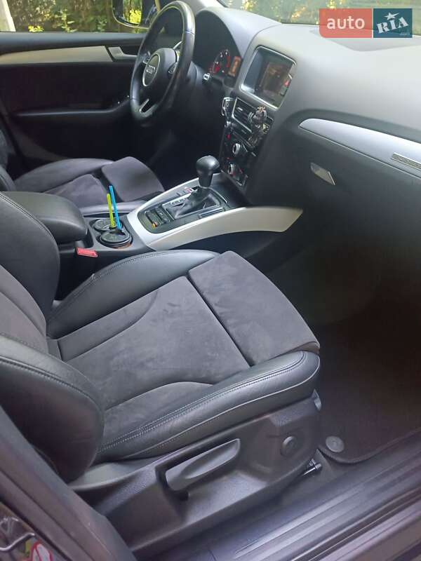 Внедорожник / Кроссовер Audi Q5 2013 в Черновцах