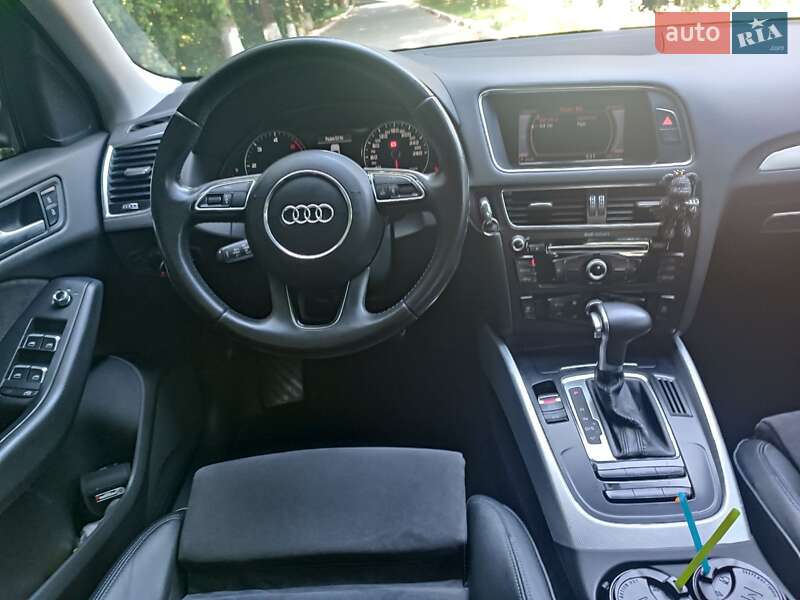 Внедорожник / Кроссовер Audi Q5 2013 в Черновцах