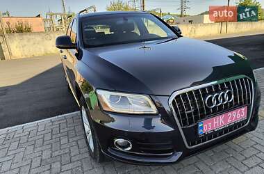 Позашляховик / Кросовер Audi Q5 2015 в Мукачевому