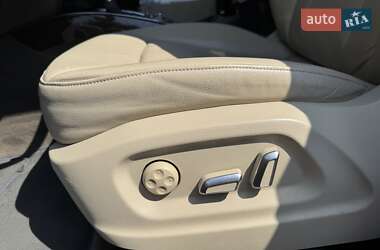 Внедорожник / Кроссовер Audi Q5 2015 в 