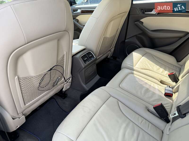 Внедорожник / Кроссовер Audi Q5 2015 в Мукачево