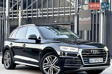 Позашляховик / Кросовер Audi Q5 2017 в Києві