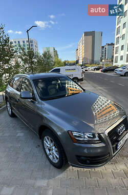 Внедорожник / Кроссовер Audi Q5 2012 в 