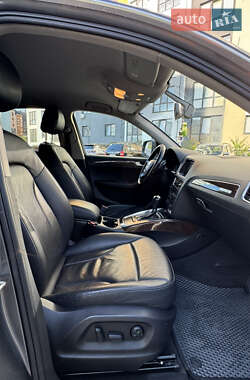 Внедорожник / Кроссовер Audi Q5 2012 в 