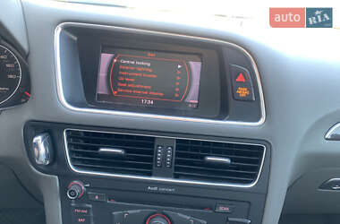 Внедорожник / Кроссовер Audi Q5 2011 в 