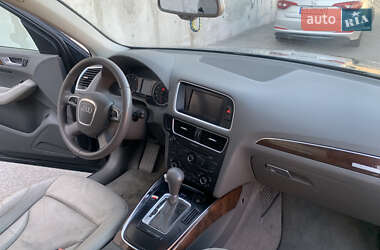 Внедорожник / Кроссовер Audi Q5 2011 в 