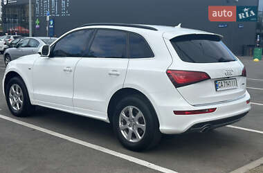 Внедорожник / Кроссовер Audi Q5 2015 в 