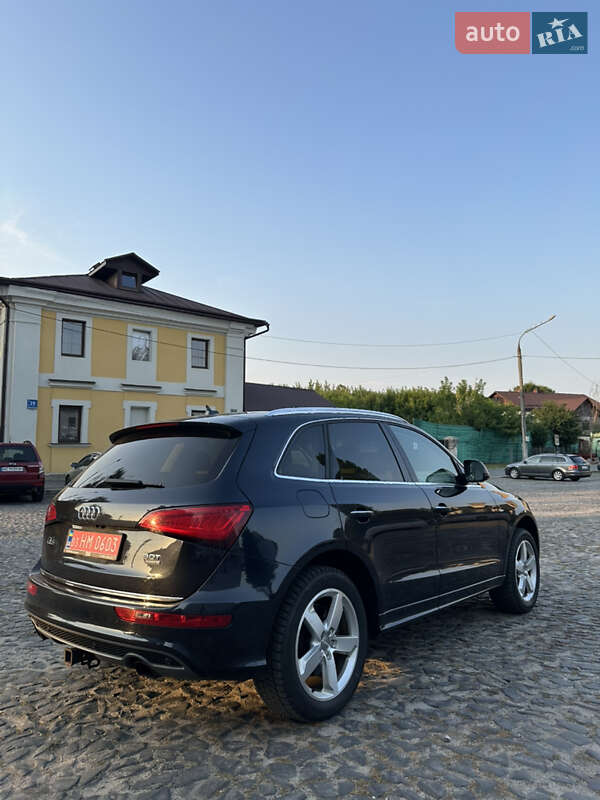 Позашляховик / Кросовер Audi Q5 2016 в Луцьку