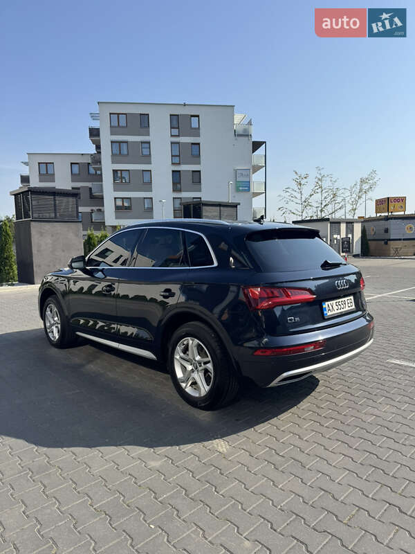 Внедорожник / Кроссовер Audi Q5 2018 в Харькове