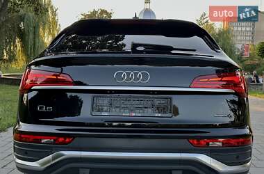 Внедорожник / Кроссовер Audi Q5 2022 в 